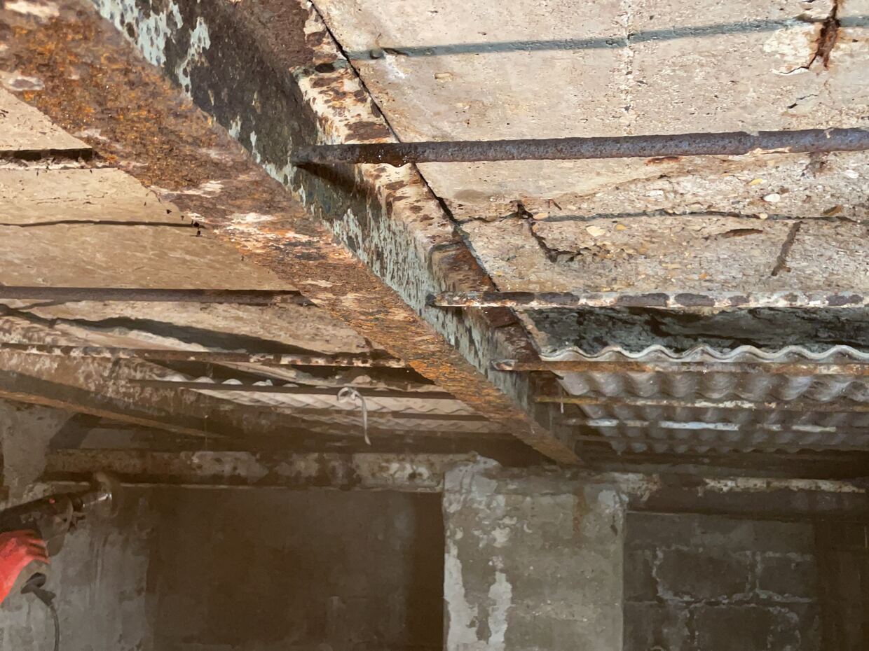 Poutre acier sous plancher existant — VBS Bâtiment à Fontenay-sous-Bois