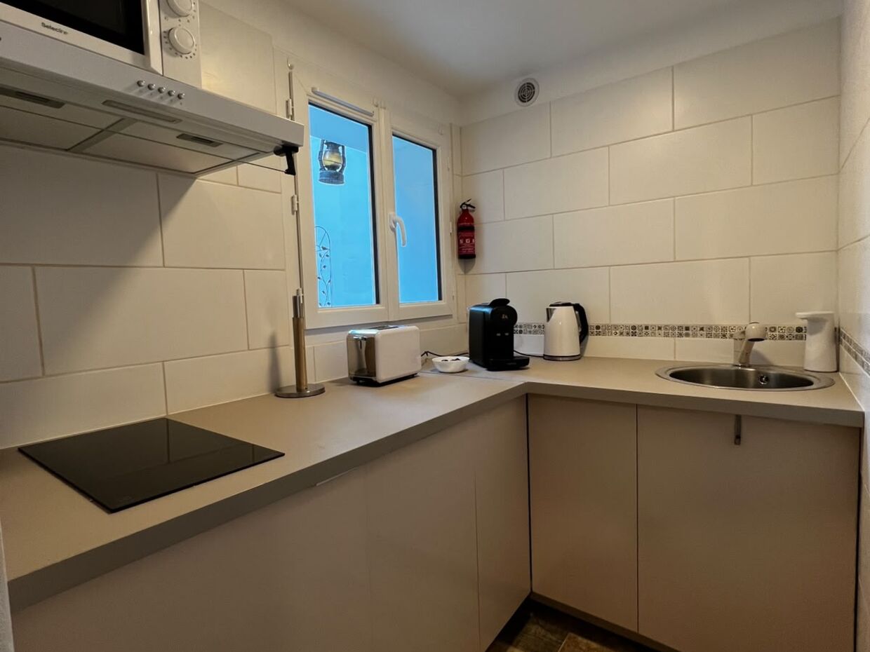 Cuisine équipée rénovée — VBS Bâtiment à Fontenay-sous-Bois